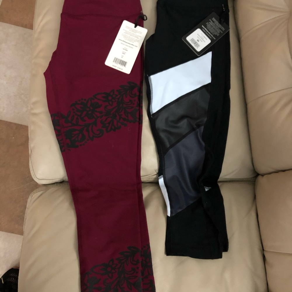 6 BNWT pairs of 90 degree leggings-size medium - Picture 5 of 6